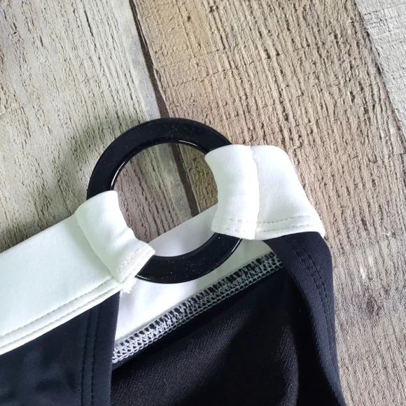 NEWPORT NEWS | Black & White Swim sz 2 - Picture 4 of 10